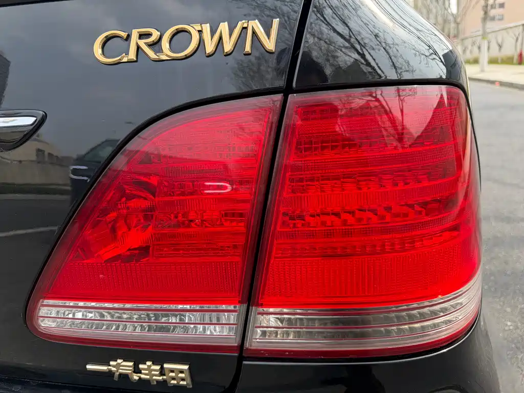 Toyota Crown 2009 — фото 8