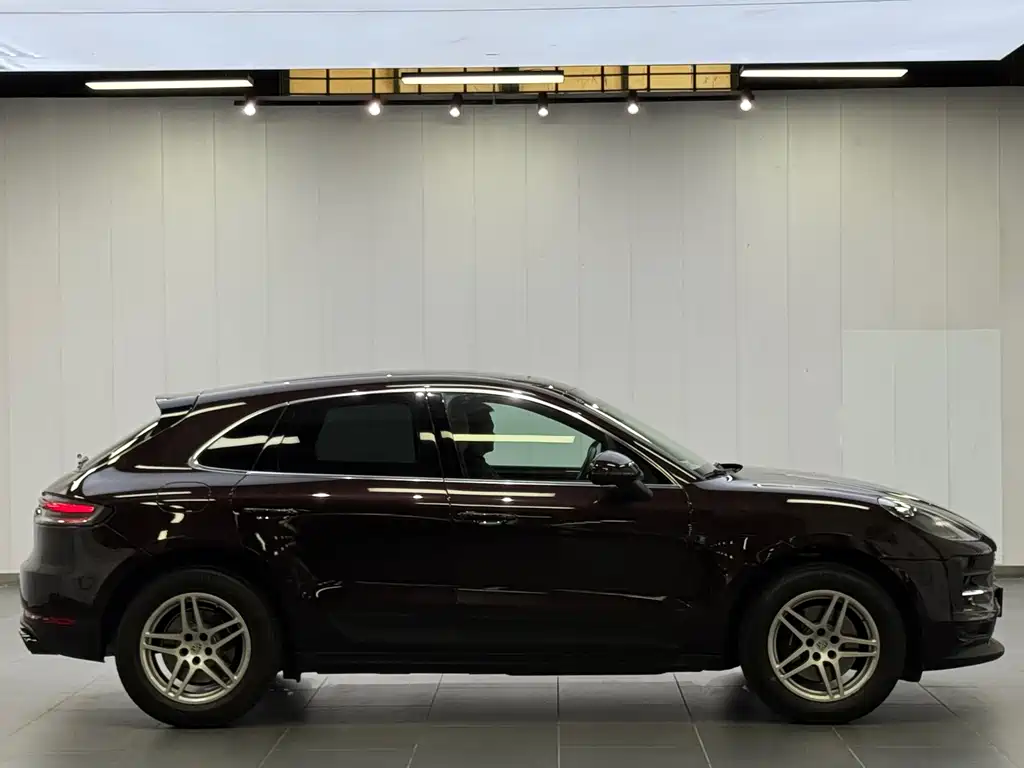 Porsche Macan 2020 — фото 12