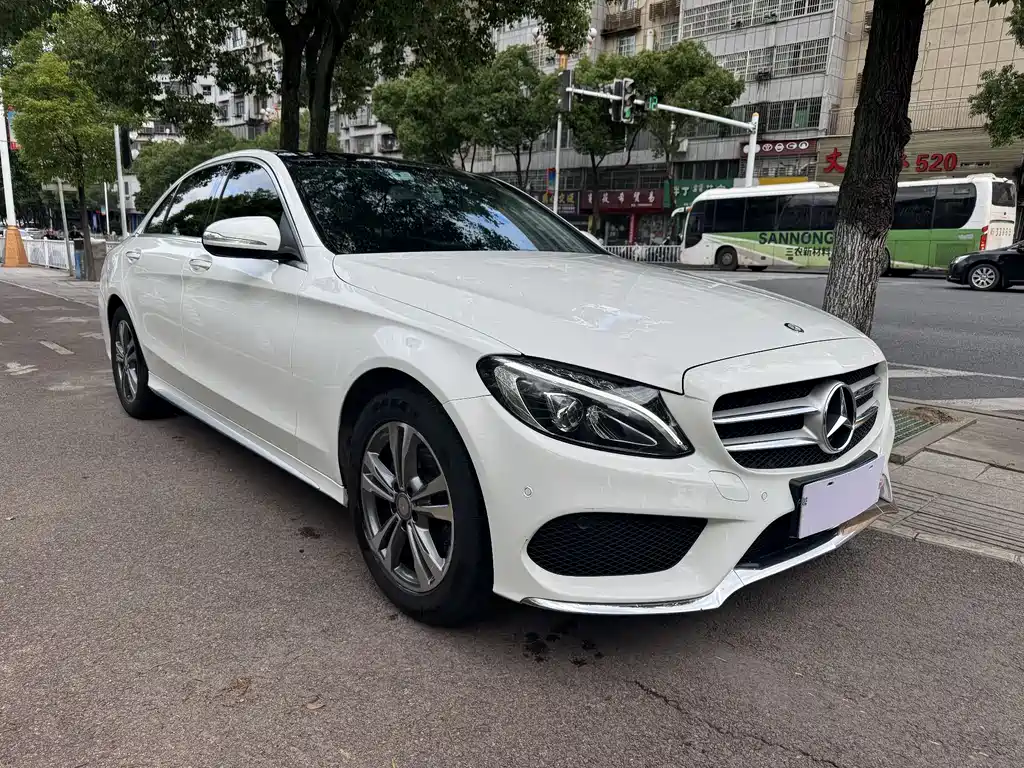 Mercedes-Benz C-Class 2017 — фото 3