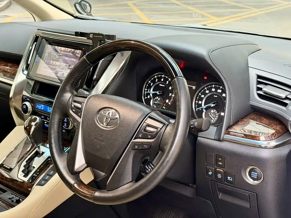 Toyota Alphard 2019 — фото 5