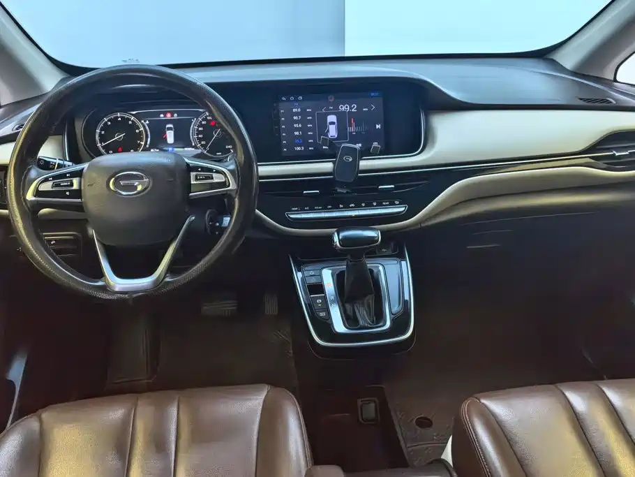 GAC Trumpchi M6 2020 — фото 12