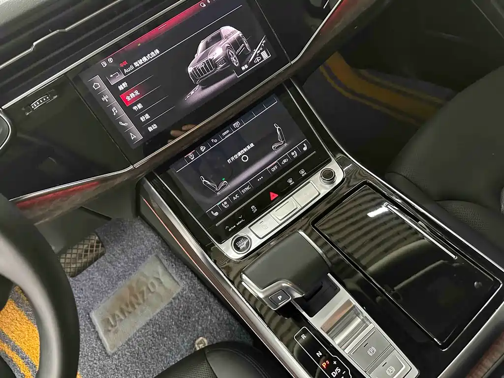 Audi Q7 2023 — фото 14