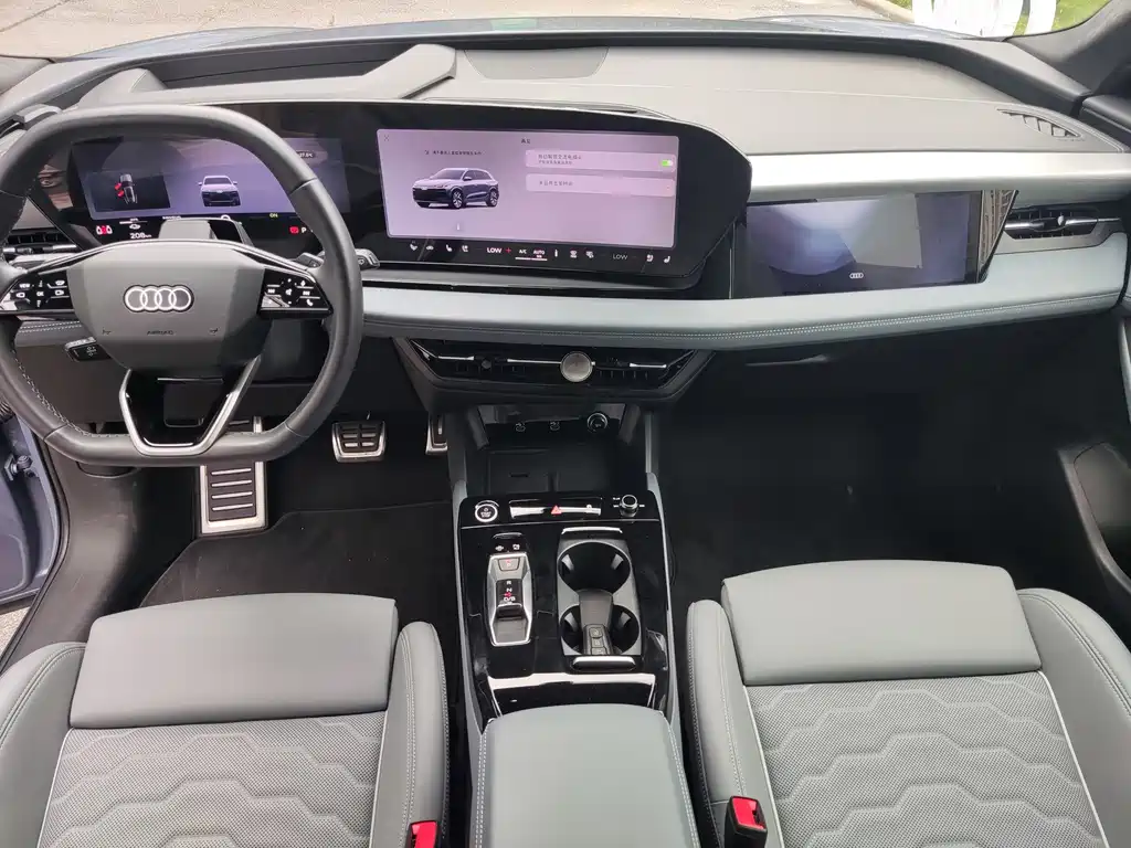 Audi Q6L E-Tron 2025 — фото 5