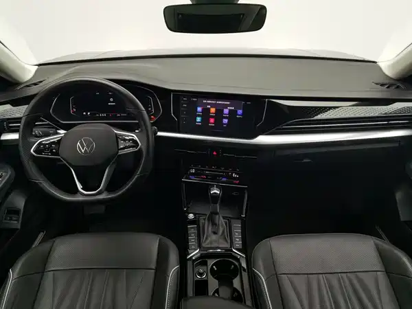 Volkswagen Passat Plug-In Hybrid 2023