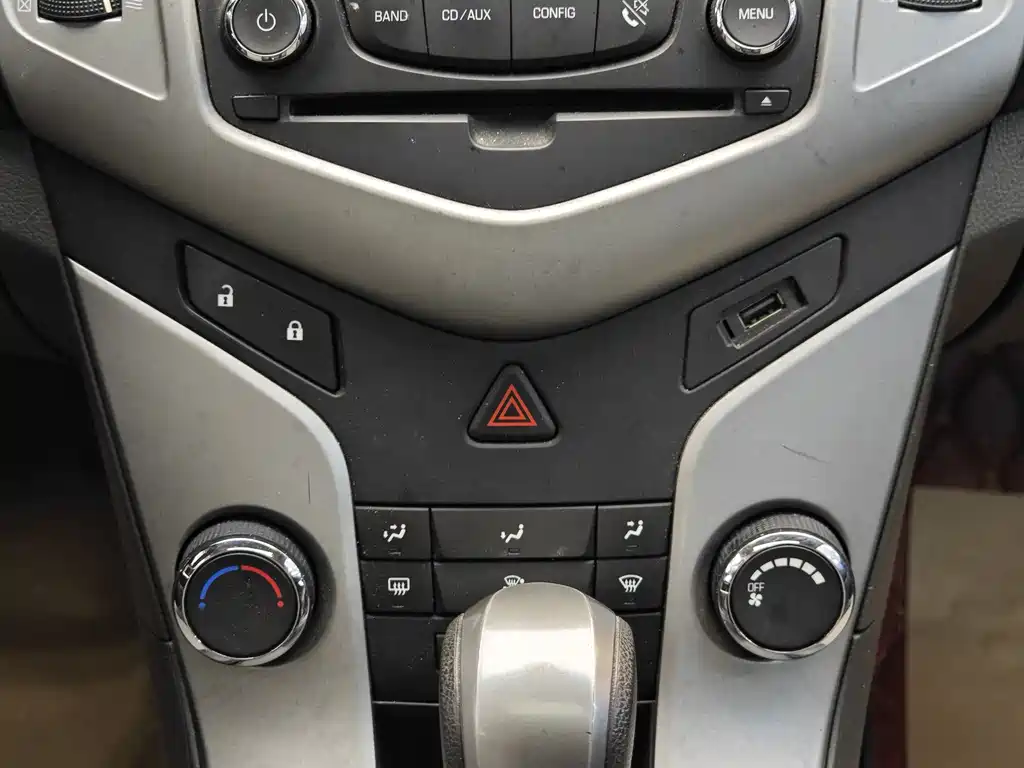 Chevrolet Cruze 2014 — фото 16