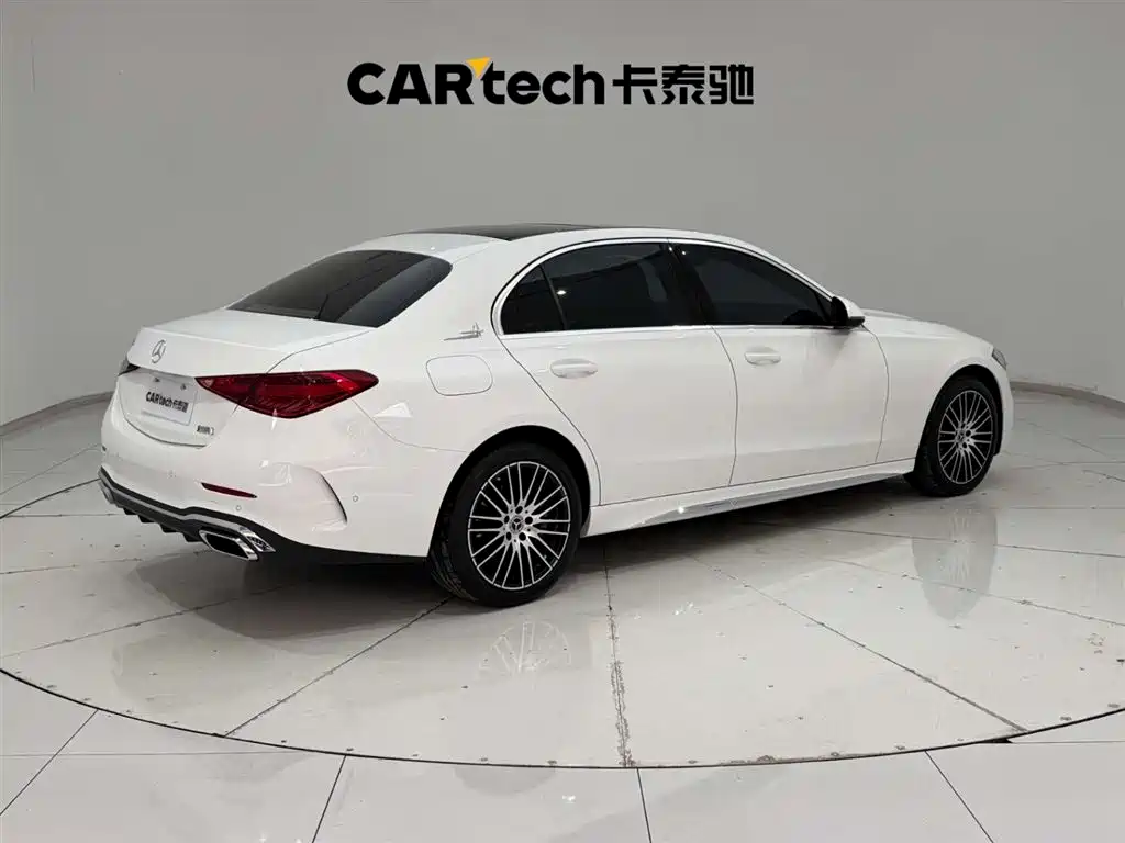 Mercedes-Benz C-Class 2024 — фото 11