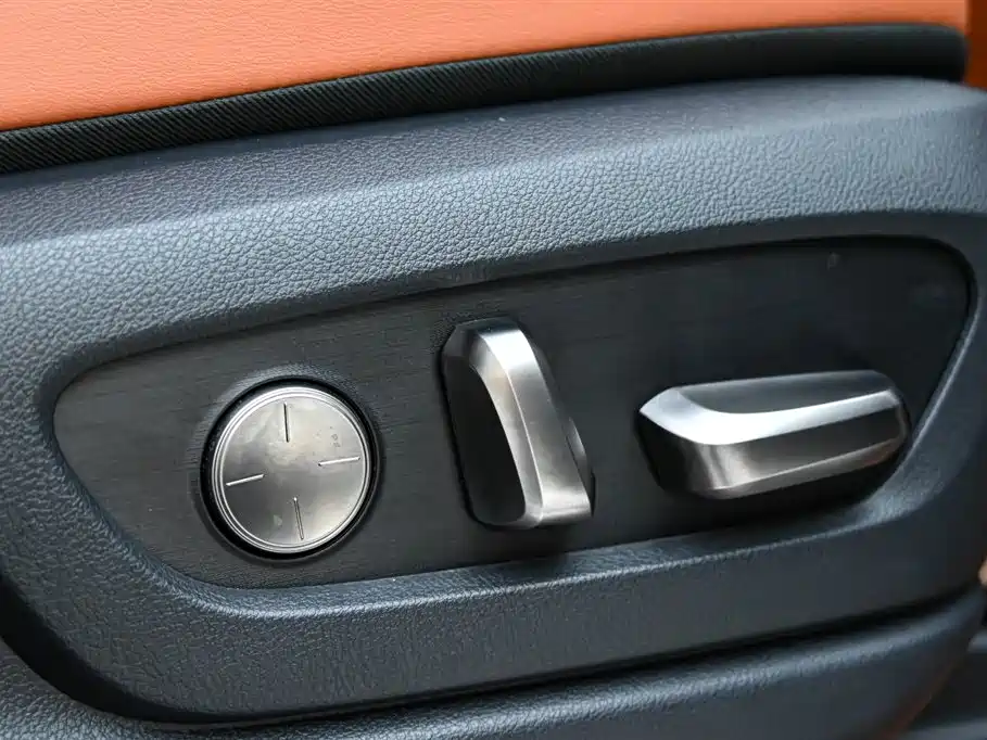 Lexus LX 2022 — фото 24