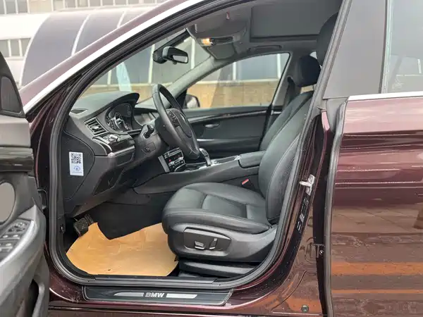 BMW 5 Series GT 2015