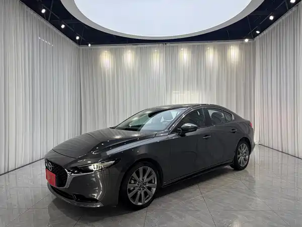 Mazda 3 Axela 2023