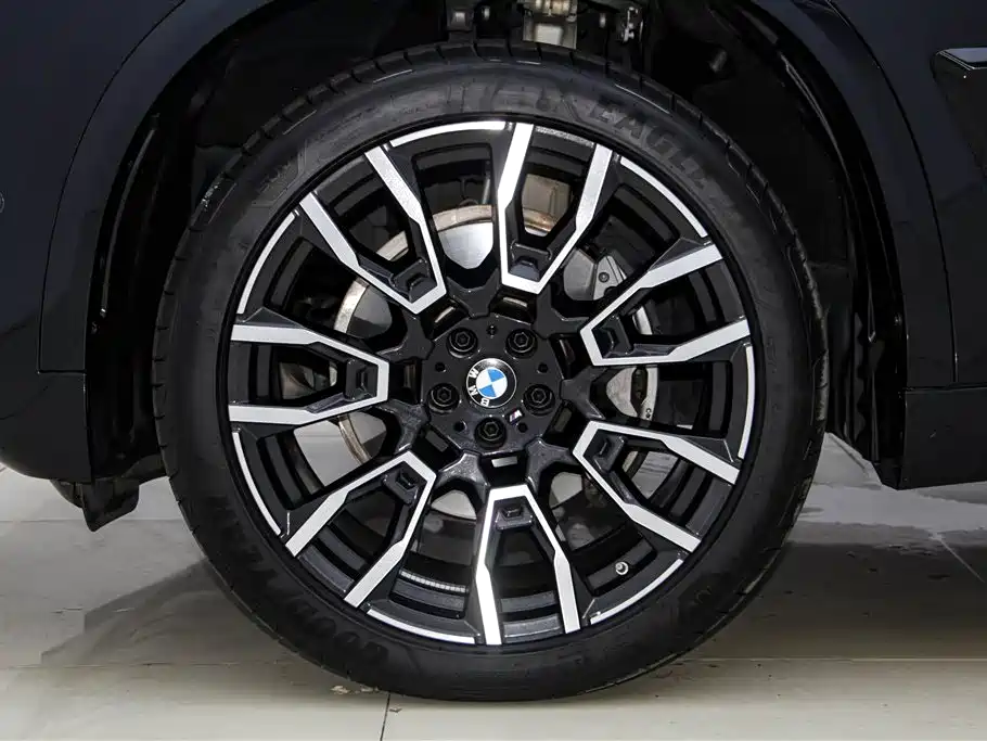 BMW X5 2024 — фото 11