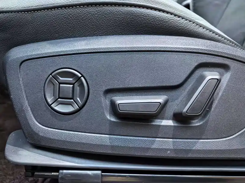 Audi Q3 2023 — фото 14