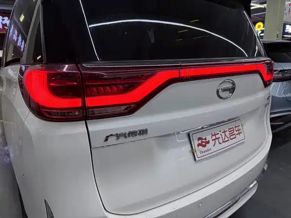 GAC Trumpchi M8 2021