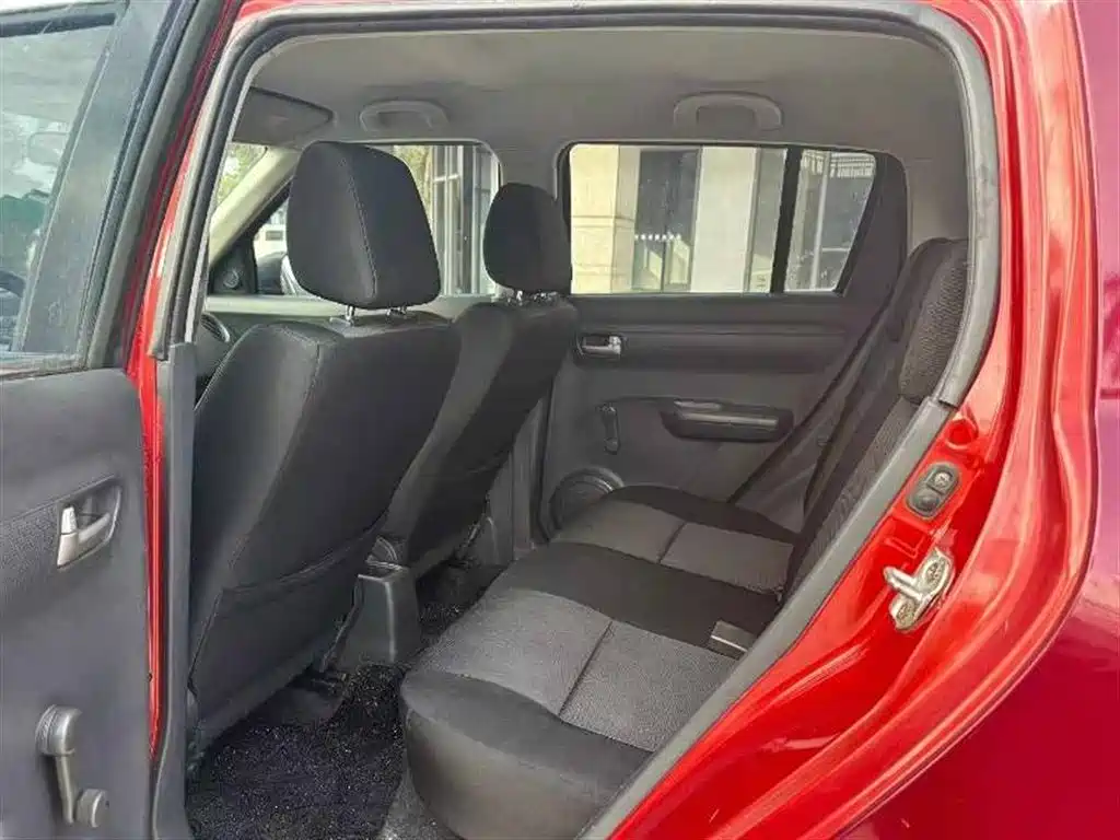 Suzuki Swift 2012