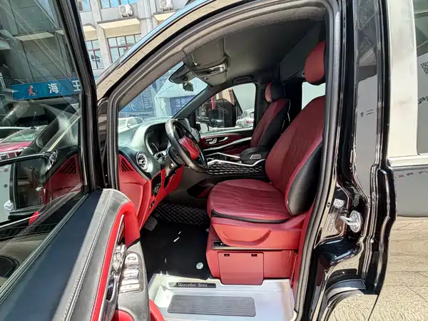 Mercedes-Benz Vito 2024