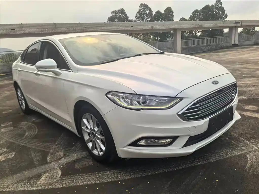 Ford Mondeo 2017 — фото 3
