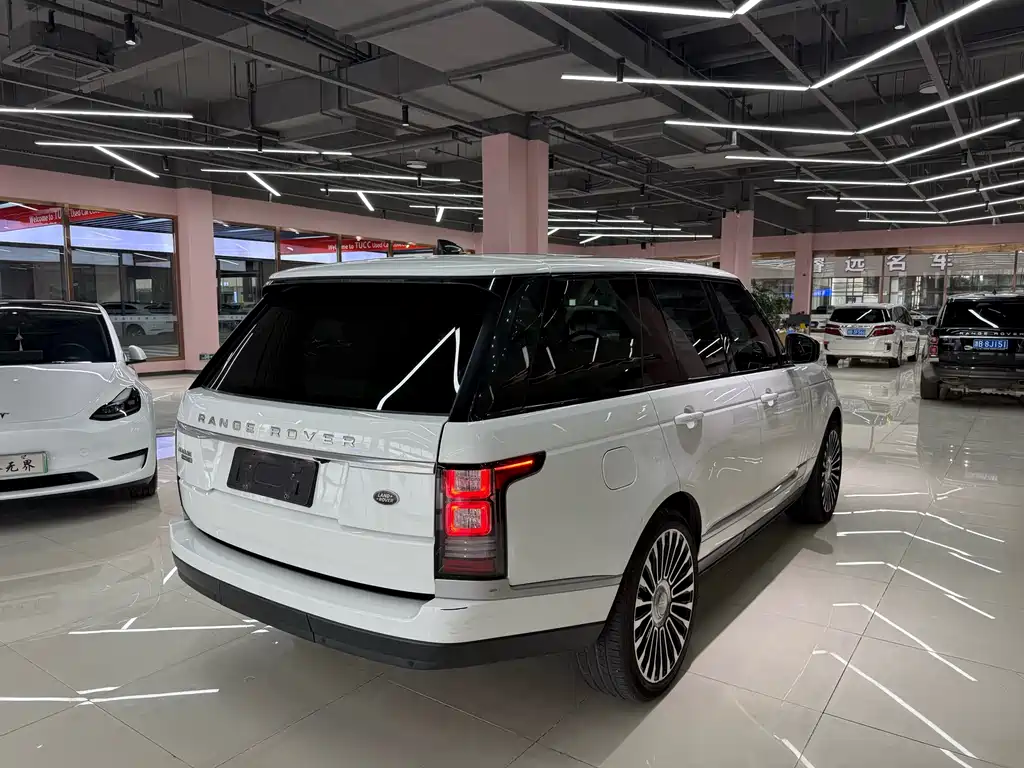 Land Rover Range Rover 2017 — фото 11