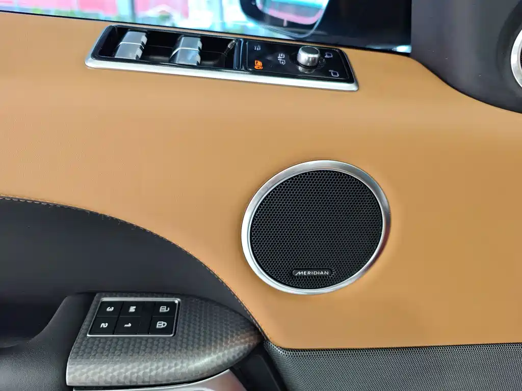 Land Rover Sport 2022 — фото 14
