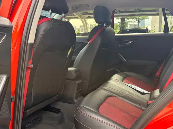 Audi Q2L 2018
