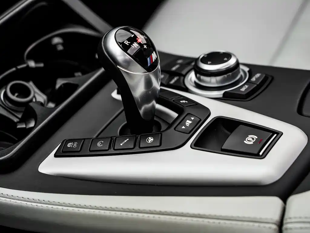 BMW M5 2012 — фото 35