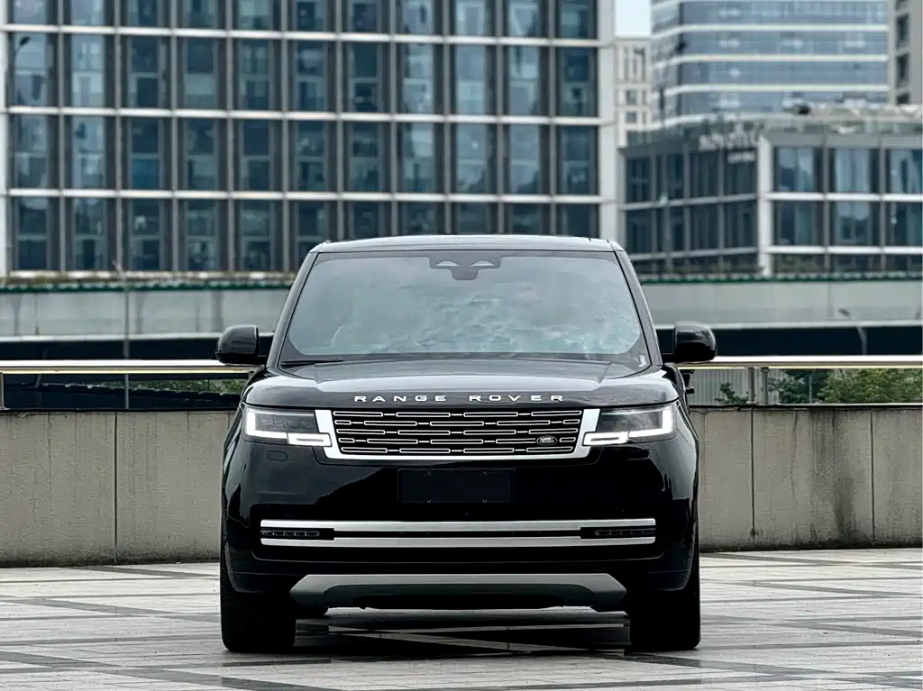 Land Rover Range Rover 2025 — фото 2