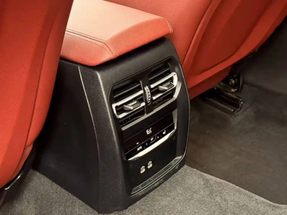 BMW 3 Series 2023