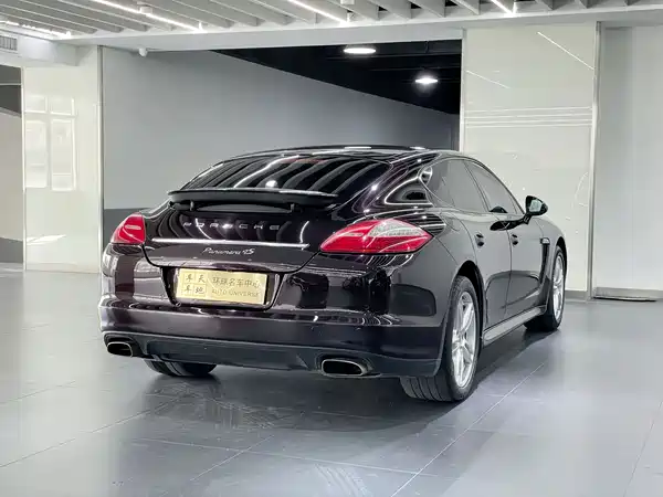Porsche Panamera 2013