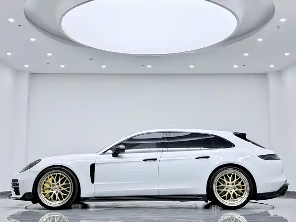Porsche Panamera 2022