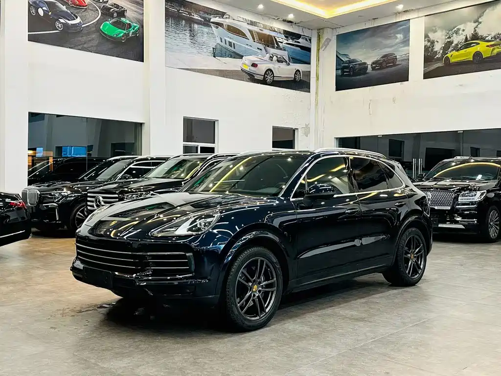 Porsche Cayenne 2019 — фото 1