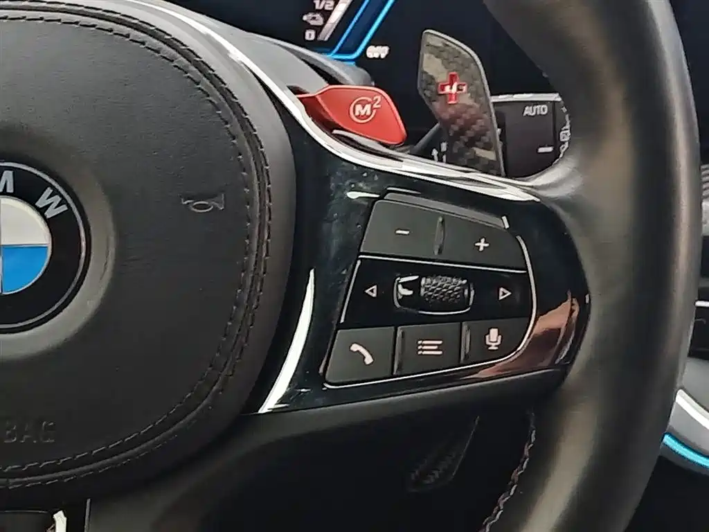 BMW XM 2024 — фото 16