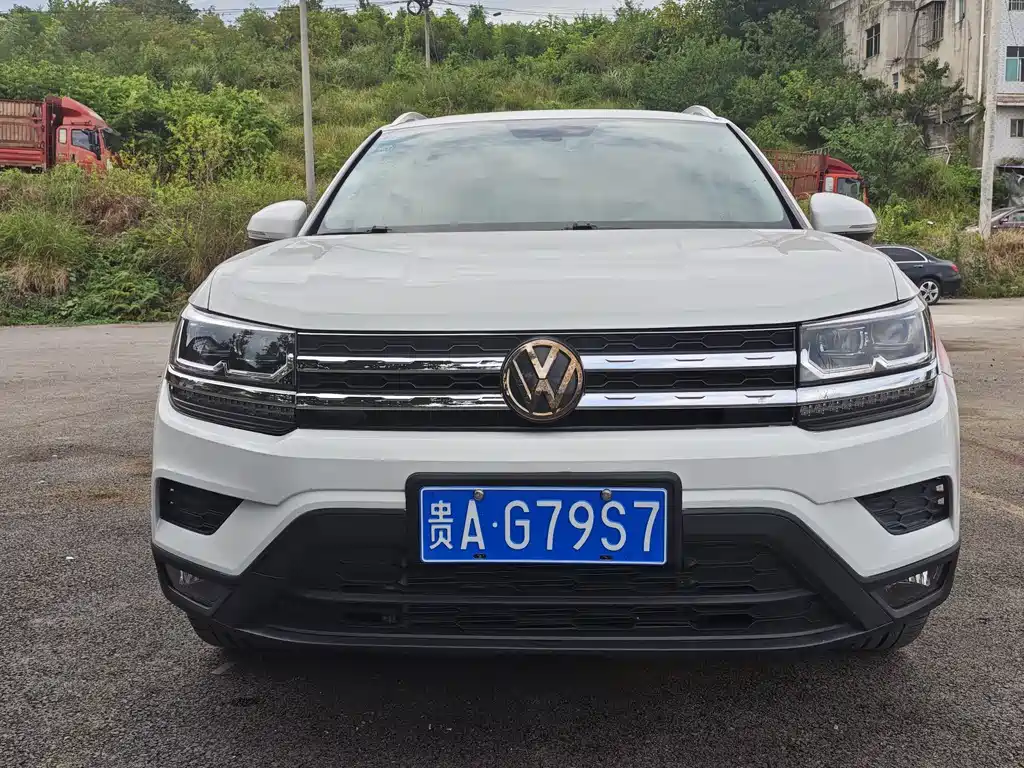 Volkswagen Tharu 2019