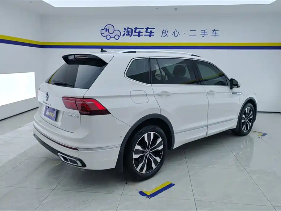 Volkswagen Tiguan L 2022 — фото 3