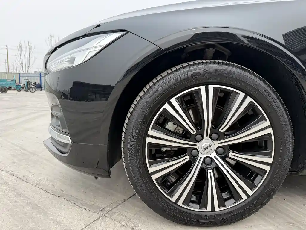 Volvo S90 2021 — фото 14