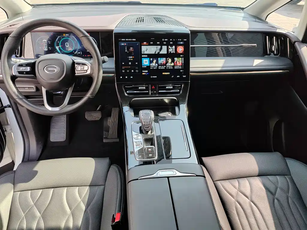 GAC Motor Trumpchi M8 2023 — фото 10