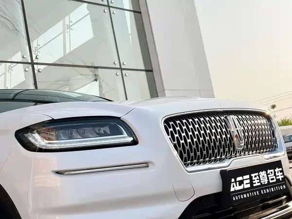 Lincoln Nautilus 2022