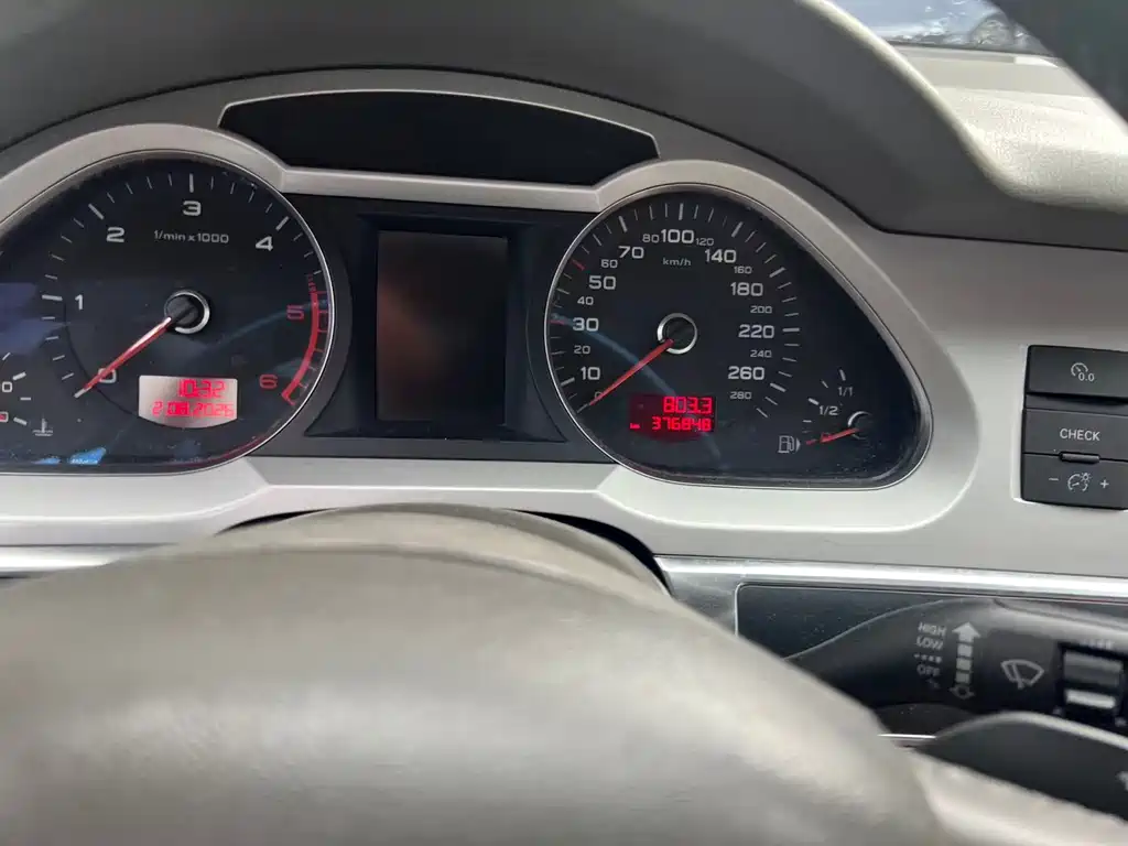 Audi A6L 2012