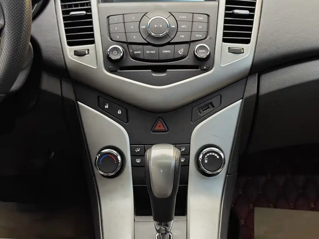Chevrolet Cruze 2014 — фото 18