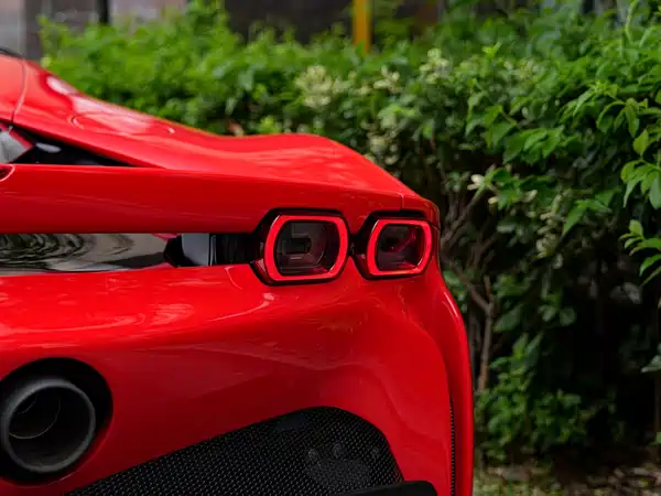 Ferrari SF90 2023