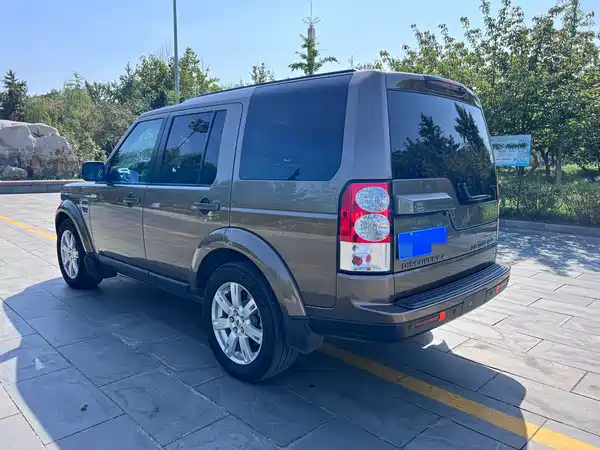 Land Rover Discovery 2010