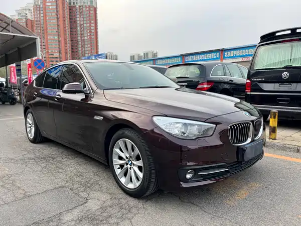 BMW 5 Series GT 2015