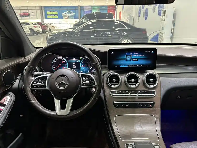 Mercedes-Benz GLC 2020