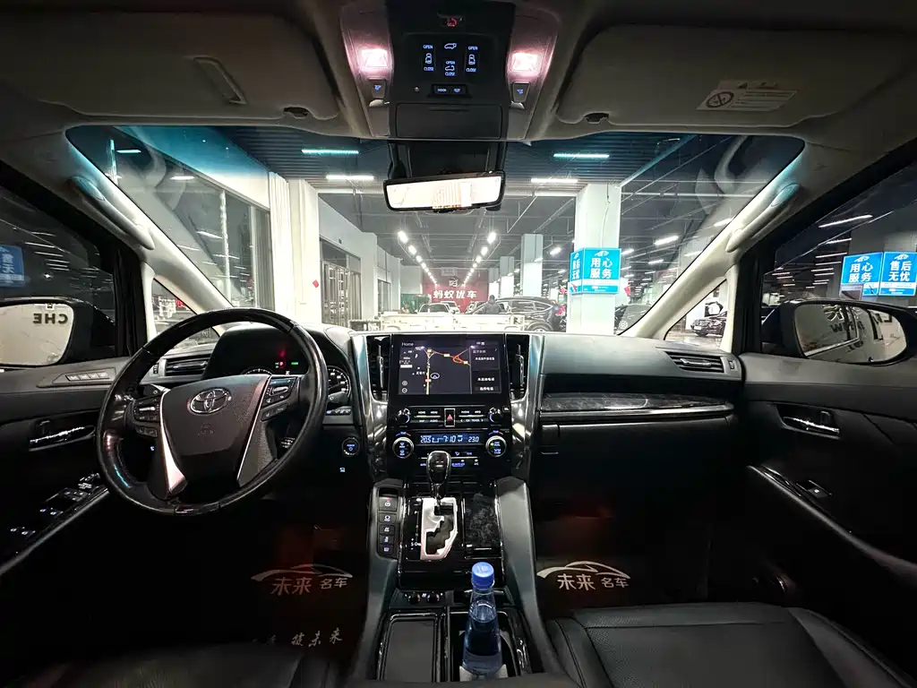 Toyota Vellfire 2021 — фото 13