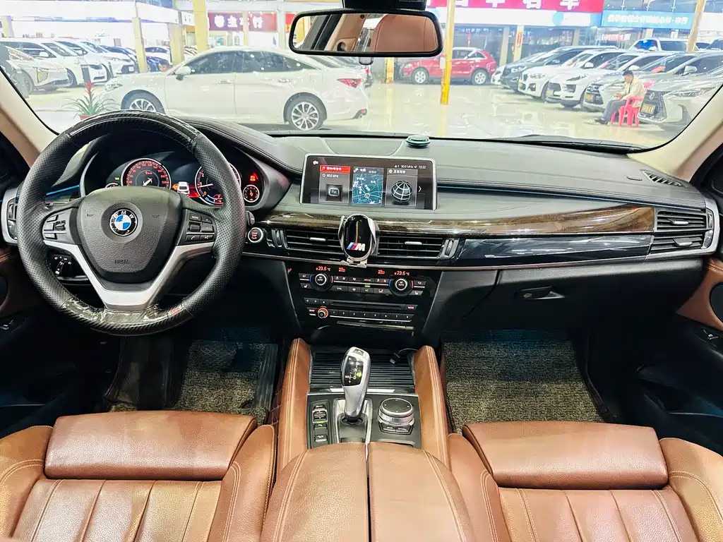 BMW X6 2017 — фото 24