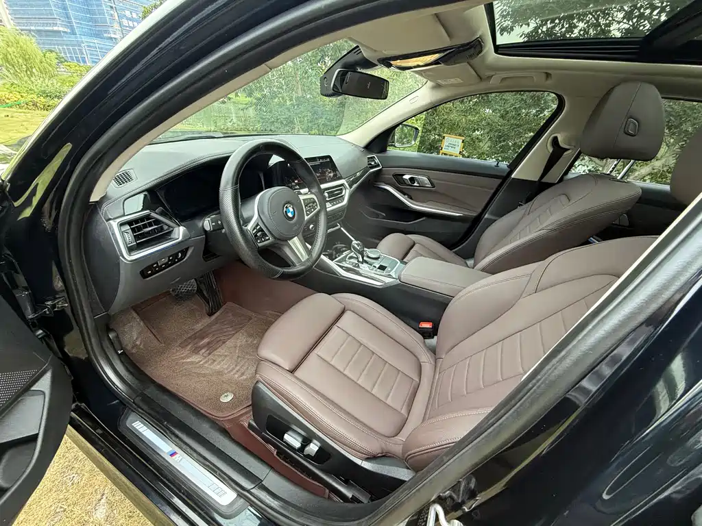 BMW 3 Series 2021