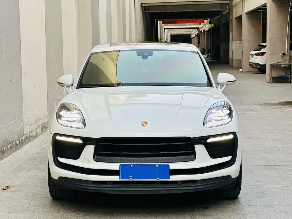 Porsche Macan 2023 — фото 2