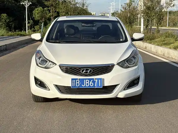 Hyundai Elantra Langdong 2017