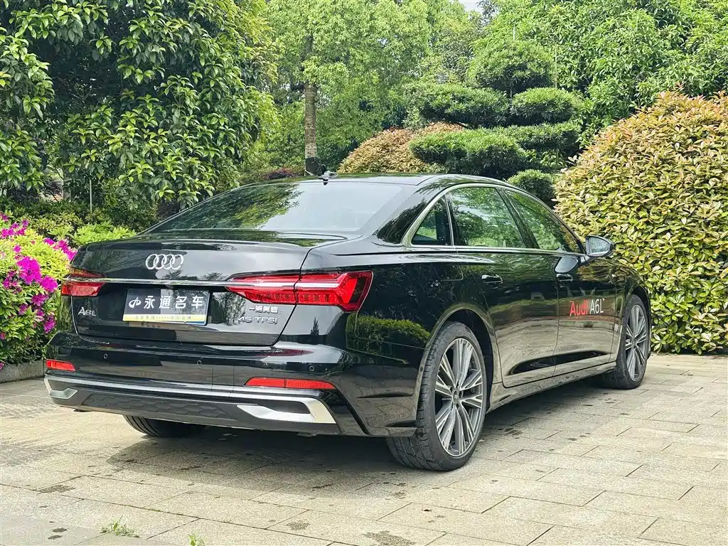 Audi A6L 2025 — фото 18