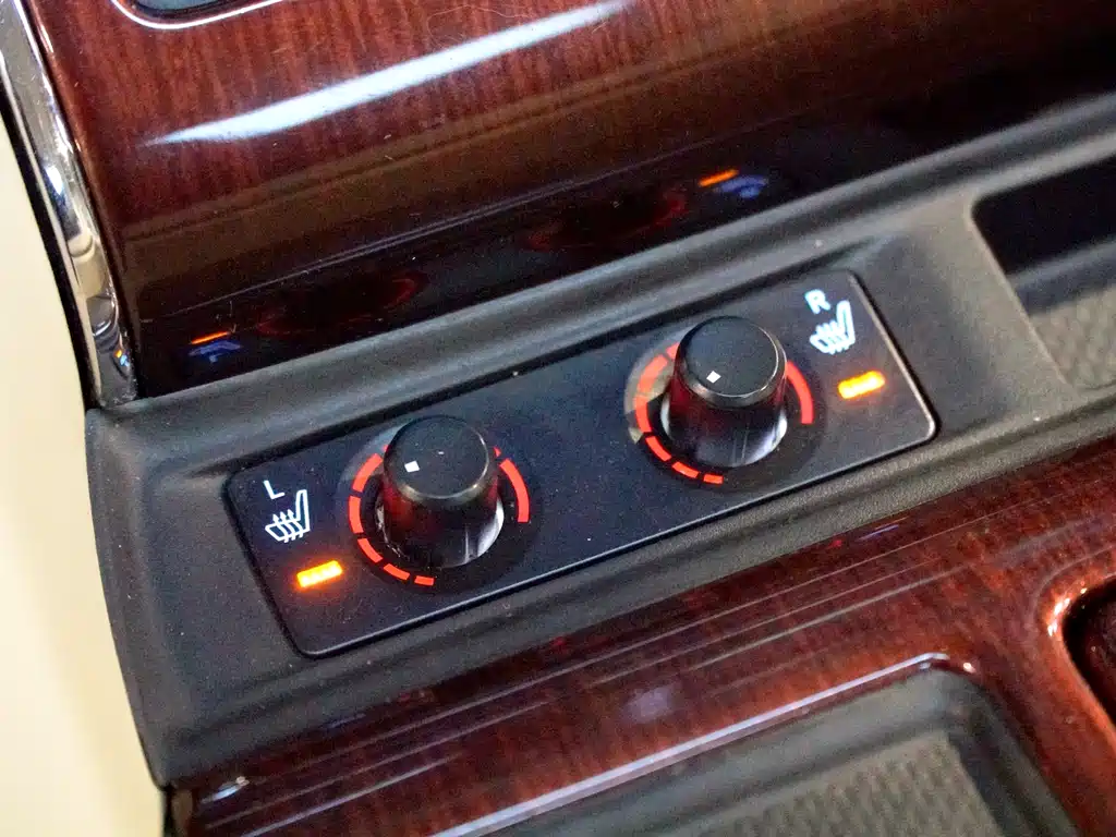 Toyota Alphard 2016 — фото 19