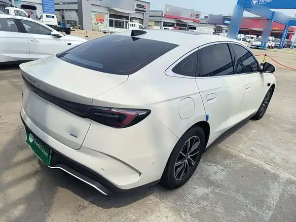 BYD Seal 06 2025
