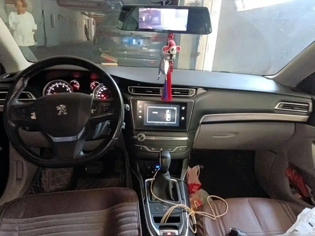 Peugeot 408 2015 — фото 10