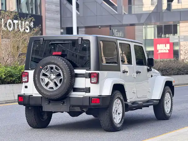 Jeep Wrangler 2015